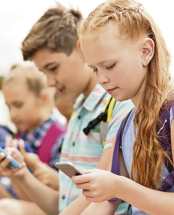 niños celular