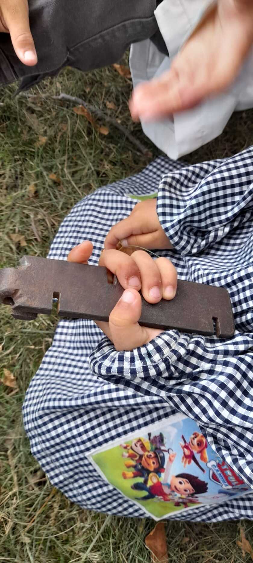 Llave de alambrar.