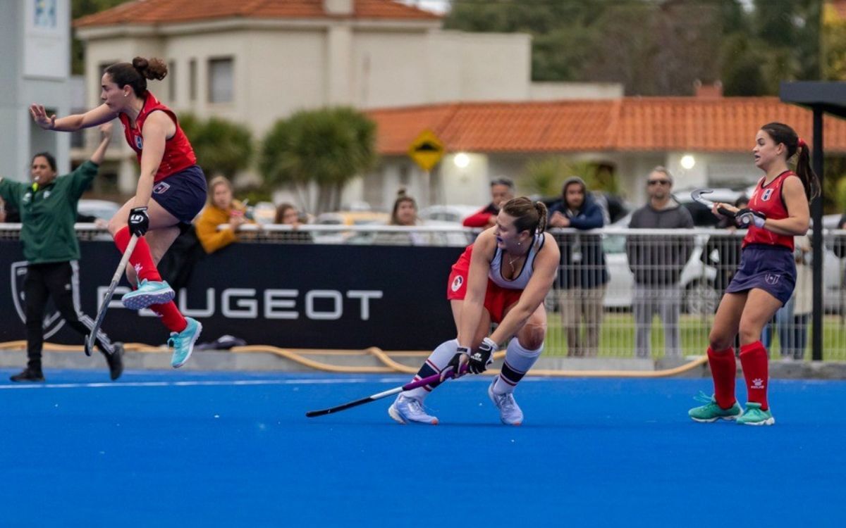 Náutico ante Old Ivy por el Uruguayo de hockey.