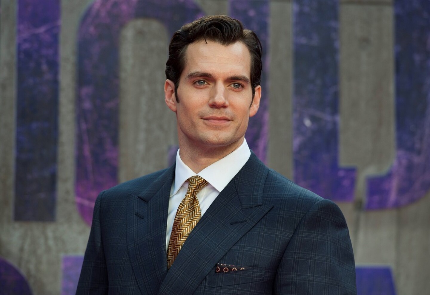 El actor Henry Cavill dijo que estaría encantado de ser el nuevo 007.