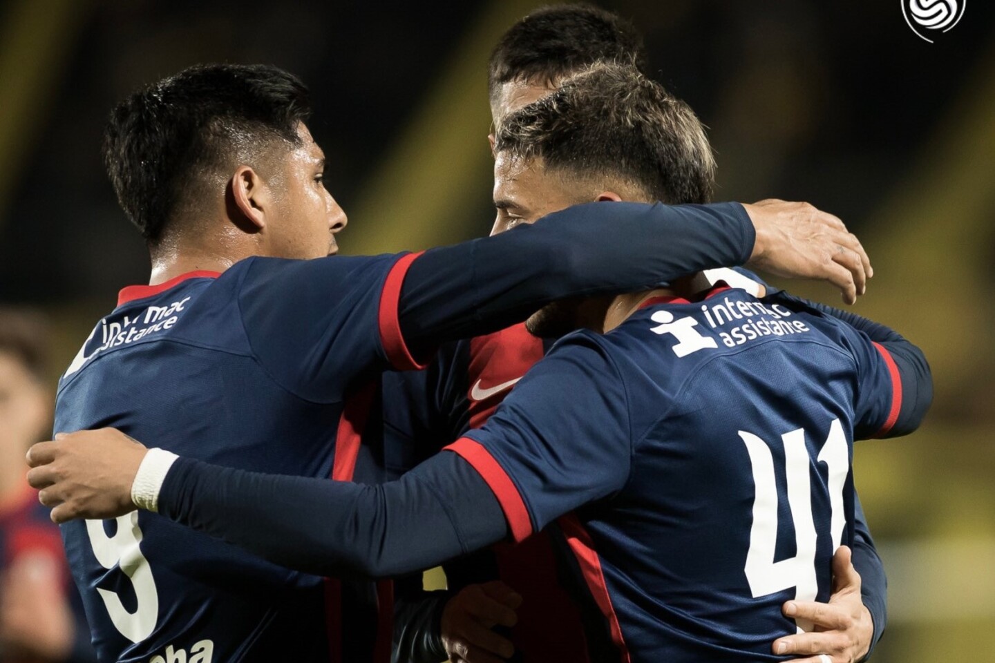 Leguizamón celebra su gol ante Peñarol.