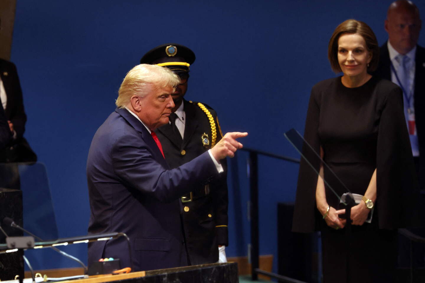 El presidente de Estados Unidos, Donald Trump, se retira tras su intervención en el 80.º periodo de sesiones de la Asamblea General de las Naciones Unidas (AGNU) en la sede de las Naciones Unidas el 23 de septiembre de 2025 en la ciudad de Nueva York.