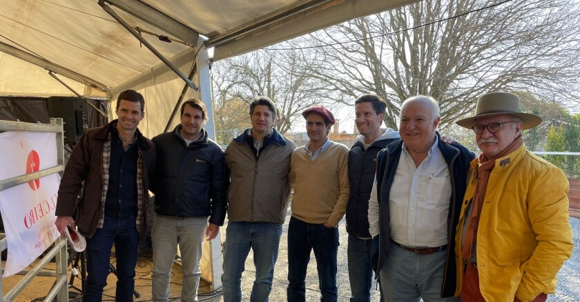 Hay equipo y eso quedó demostrado en las instalaciones de la Rural de Florida en donde las cabañas Frigorífico Modelo, La Rubeta y San Salvador vendieron sus vientres bajo un sistema de ventas innovador..jpg
