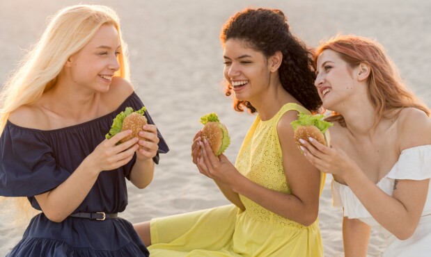 Sándwich en la playa.jpg