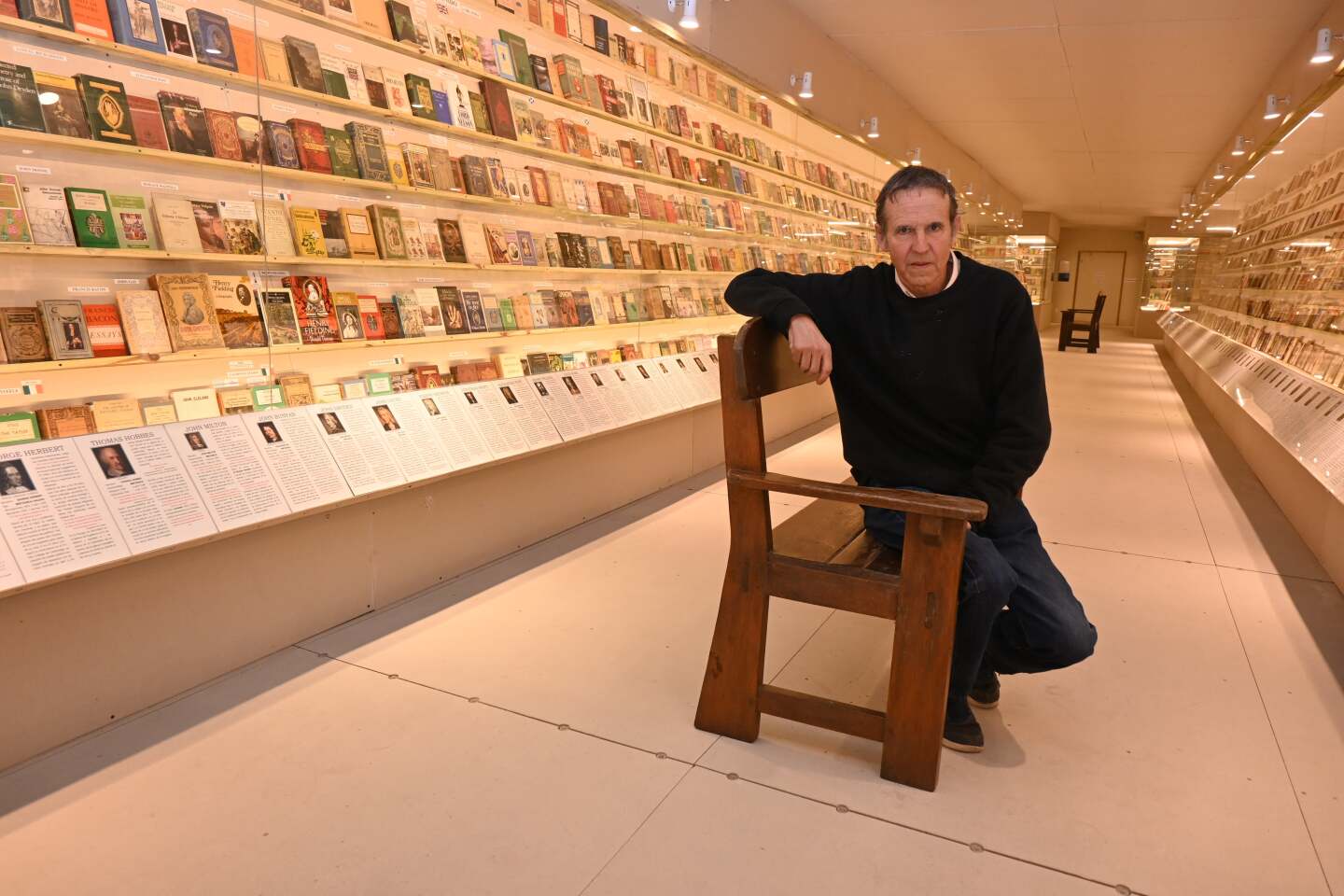 Pablo Etchegaray en el Museo del Libro