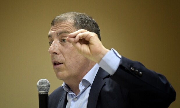 Conferencia Conversemos sobre el Uruguay de la FOEB