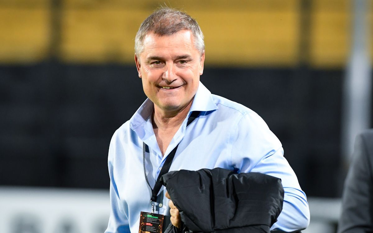 Diego Aguirre en el Campeón del Siglo durante el partido entre Peñarol y Olimpia por Copa Libertadores.