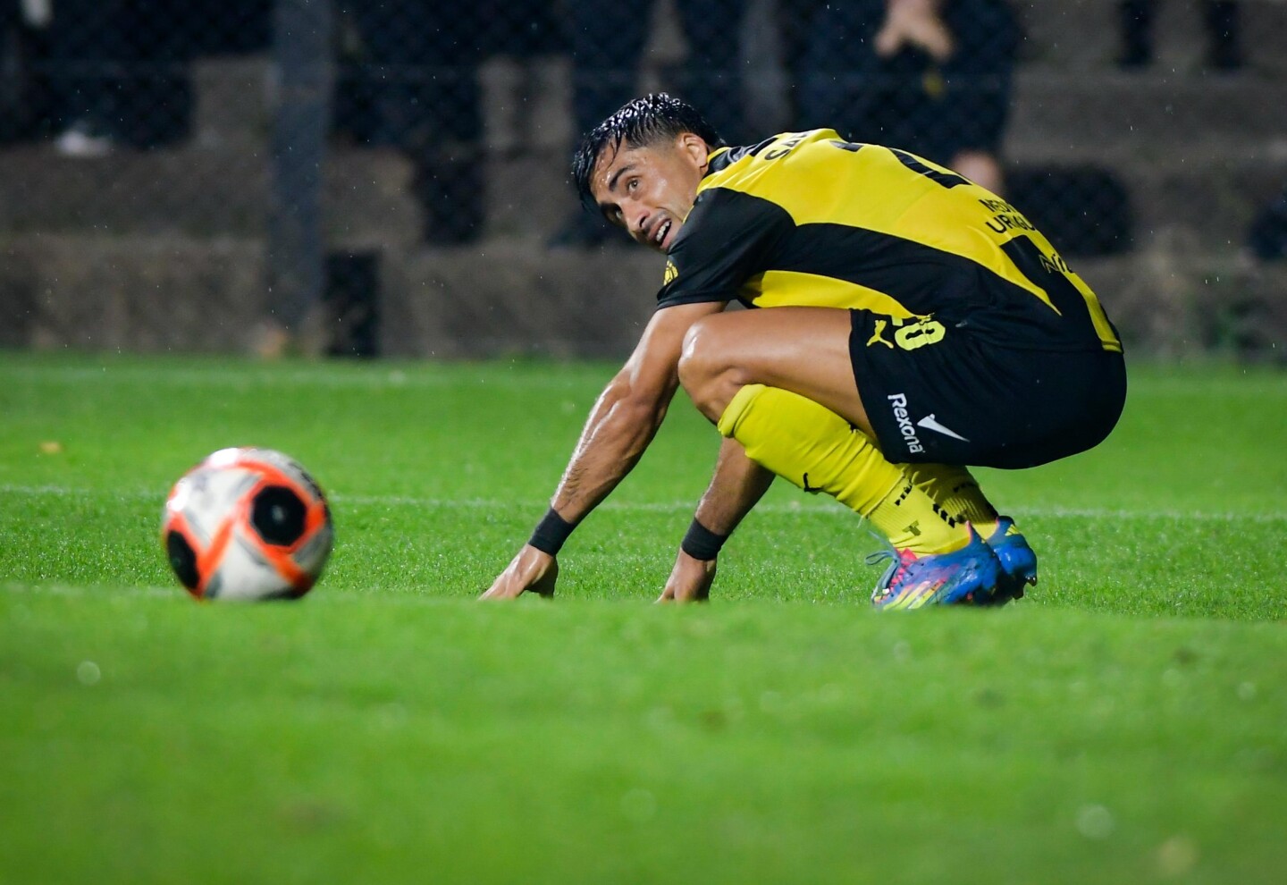 Jaime Báez en Defensor vs. Peñarol por las semifinales de la Copa AUF Uruguay.