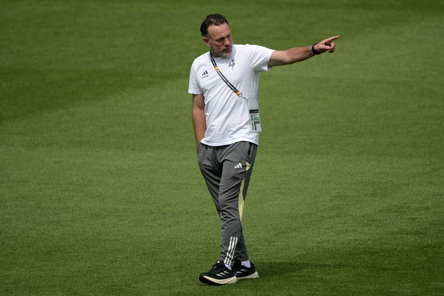 Gabriel Milito entrenador de Atlético Mineiro.
