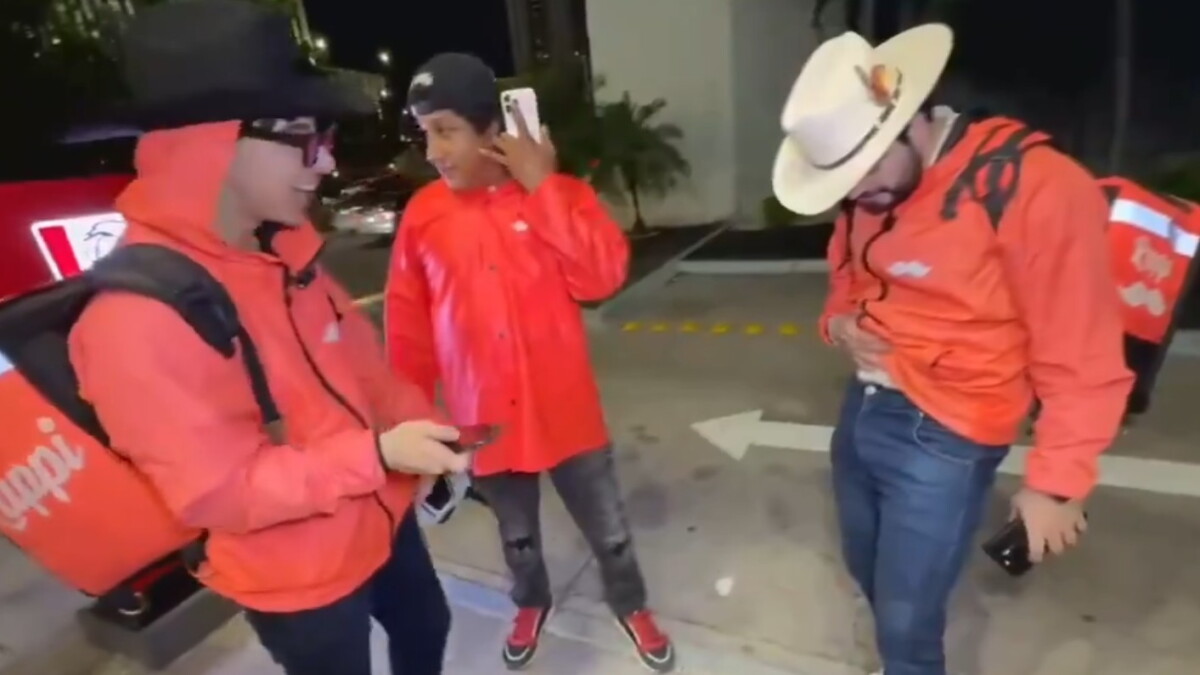 Hacía un reto para TikTok disfrazado de repartidor y fue asesinado a balazos durante la transmisión en vivo