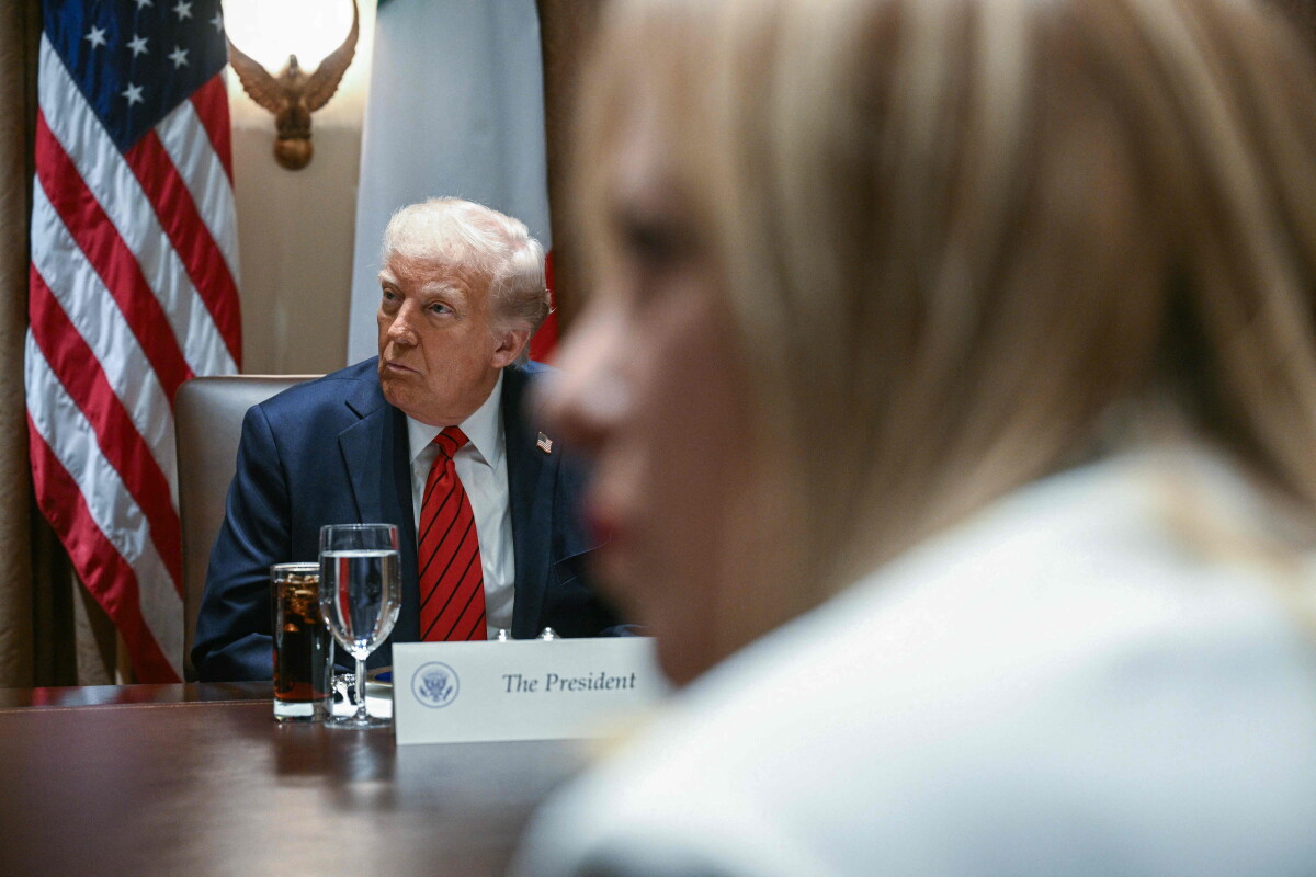 El presidente estadounidense, Donald Trump, y la primera ministra italiana, Giorgia Meloni, en Washington, en abril de 2025.