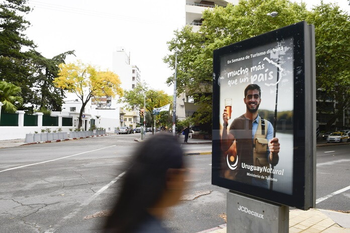 Campaña Uruguay Natural realizada con Inteligencia Artificial.