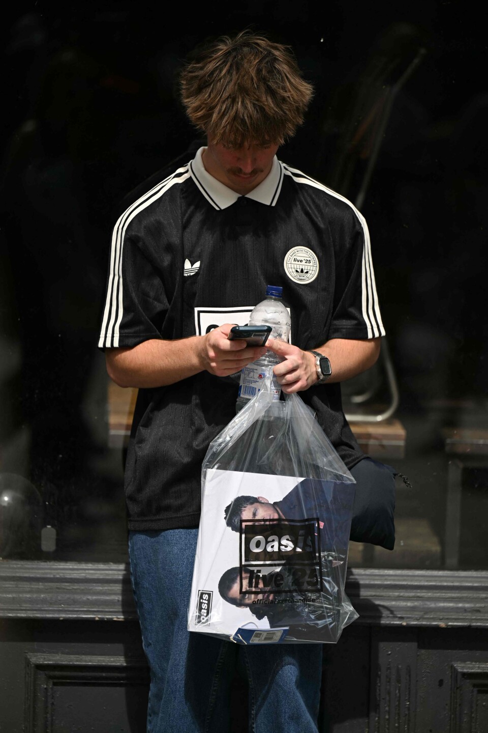 Fan de Oasis en Cardiff.