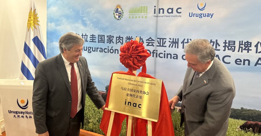 Mattos y Ferber en el acto de inauguración.