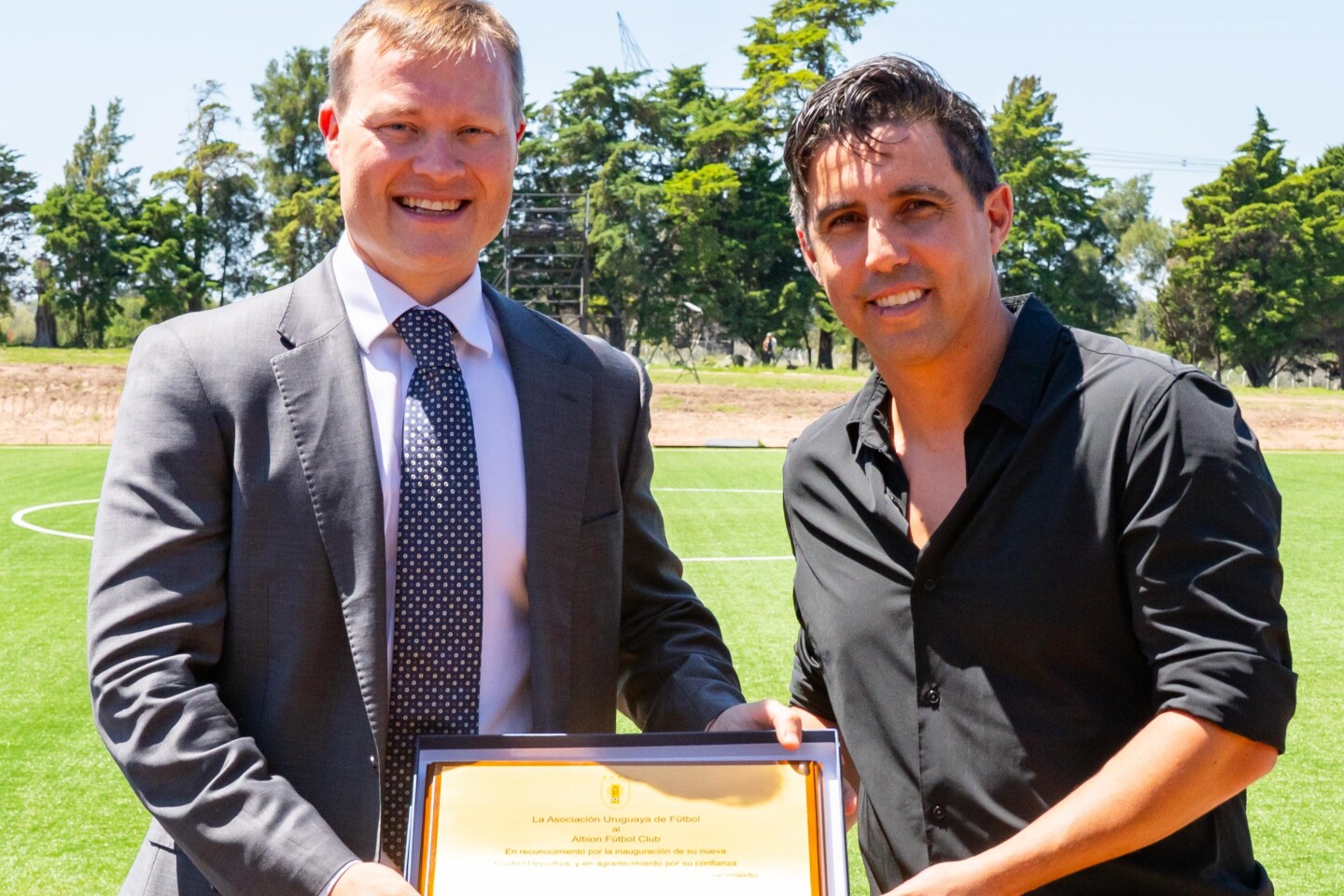 Matías Pérez en la presentación de la primera etapa de la ciudad deportiva de Albion.