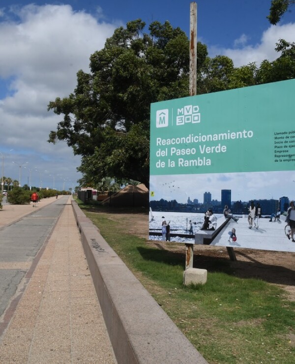Cartel de proyecto de Reacondicionamiento del Paseo Verde de la Rambla
