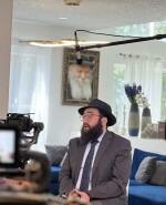 El rabino Gabriel Benayon es uruguayo, tiene 43 años y vive en Miami.