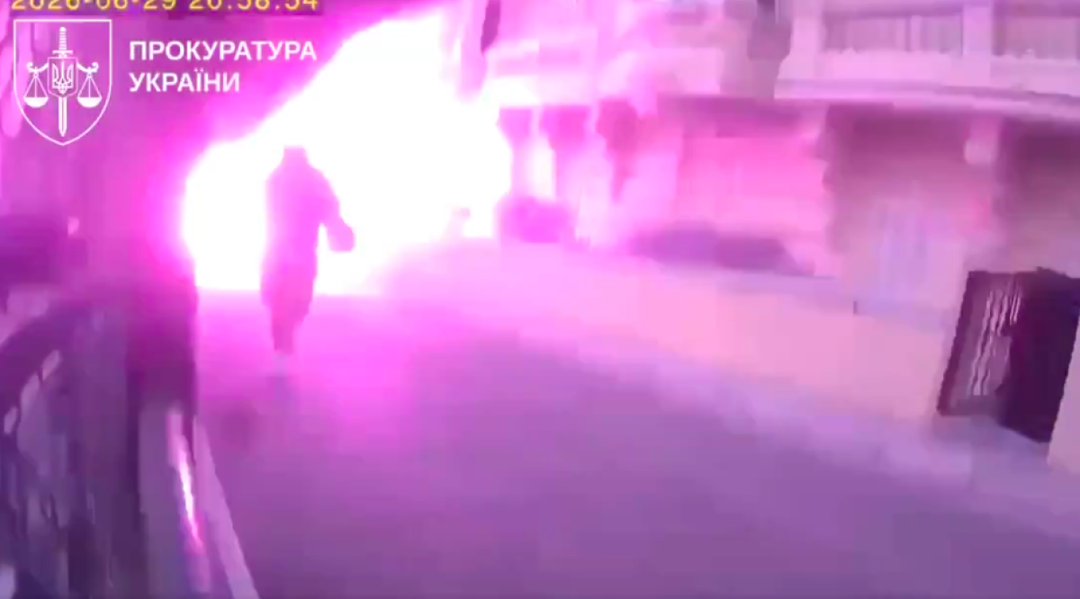 Captura del video que muestra el atentado al empresario ucraniano Vadym Yermolaiev, en Mónaco.