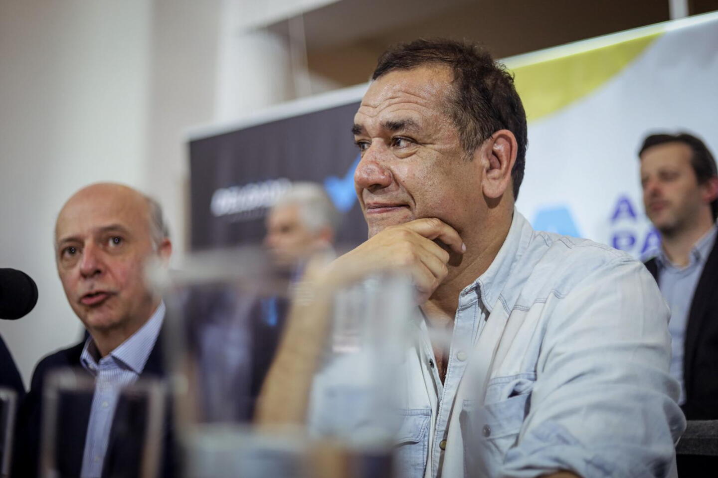 Javier García y Sebastián Da Silva en presentación de Alianza País.