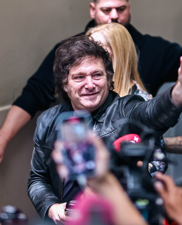Conan, Fátima y rock and roll: Javier Milei en tres actos