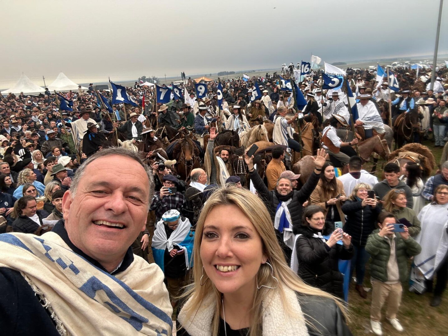 Álvaro Delgado y Valeria Ripoll en la 19° Marcha de Masoller.