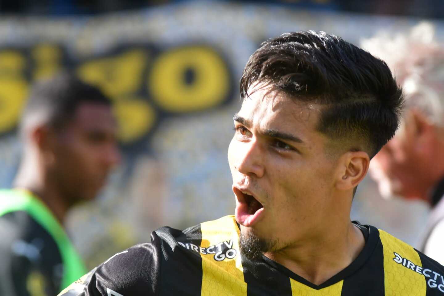 Matías Arezo y su grito de gol en el estreno ante Cerro.