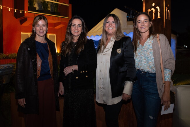 Celebración de Meikle por sus 40 años: Lorena Ponce de León, María José Albanel, Alejandra Fazzio, Mercedes Paz