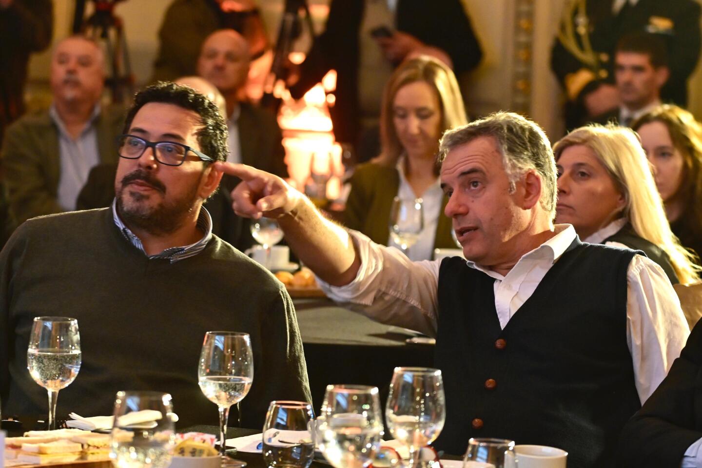Alejandro "Pacha" Sánchez y Yamandú Orsi.