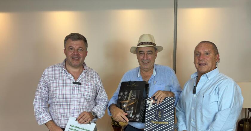El ministro de Ganadería, Agricultura y Pesca enfrenta los desafíos del agro con una mirada pragmática y decisiones políticas firmes. En una conferencia organizada por Rurales El País, Radio Carve y la Sociedad Rural de Durazno, Alfredo Fratti abordó los principales desafíos de su gestión