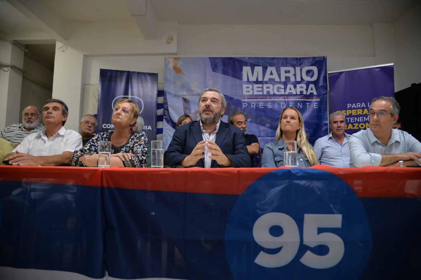 Mario Bergara en conferencia de prensa de la Convocatoria Seregnista. Foto: Juan Manuel Ramos/El País