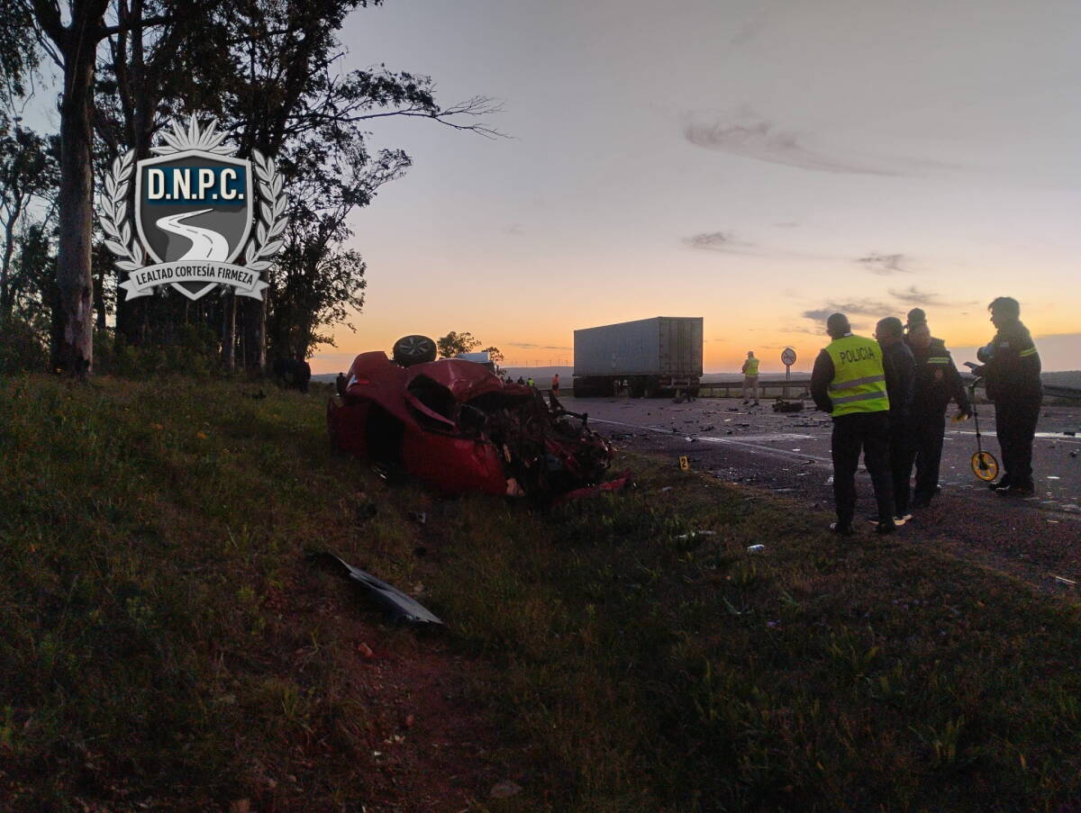Siniestro fatal en ruta 8: un hombre murió tras choque frontal contra un camión en Cerro Largo