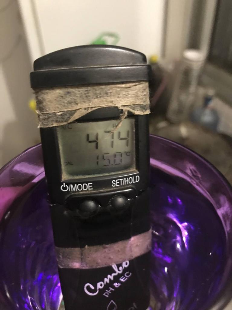 Agua de OSE luego de tirar la parte descongelada.