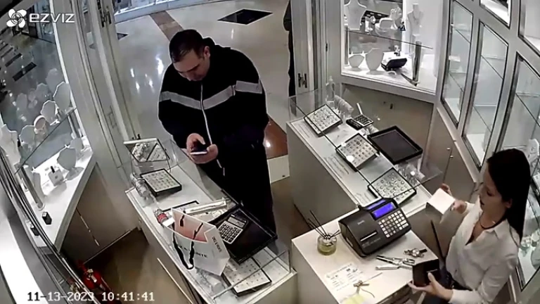 Robo en una joyería en un shopping de Mar del Plata