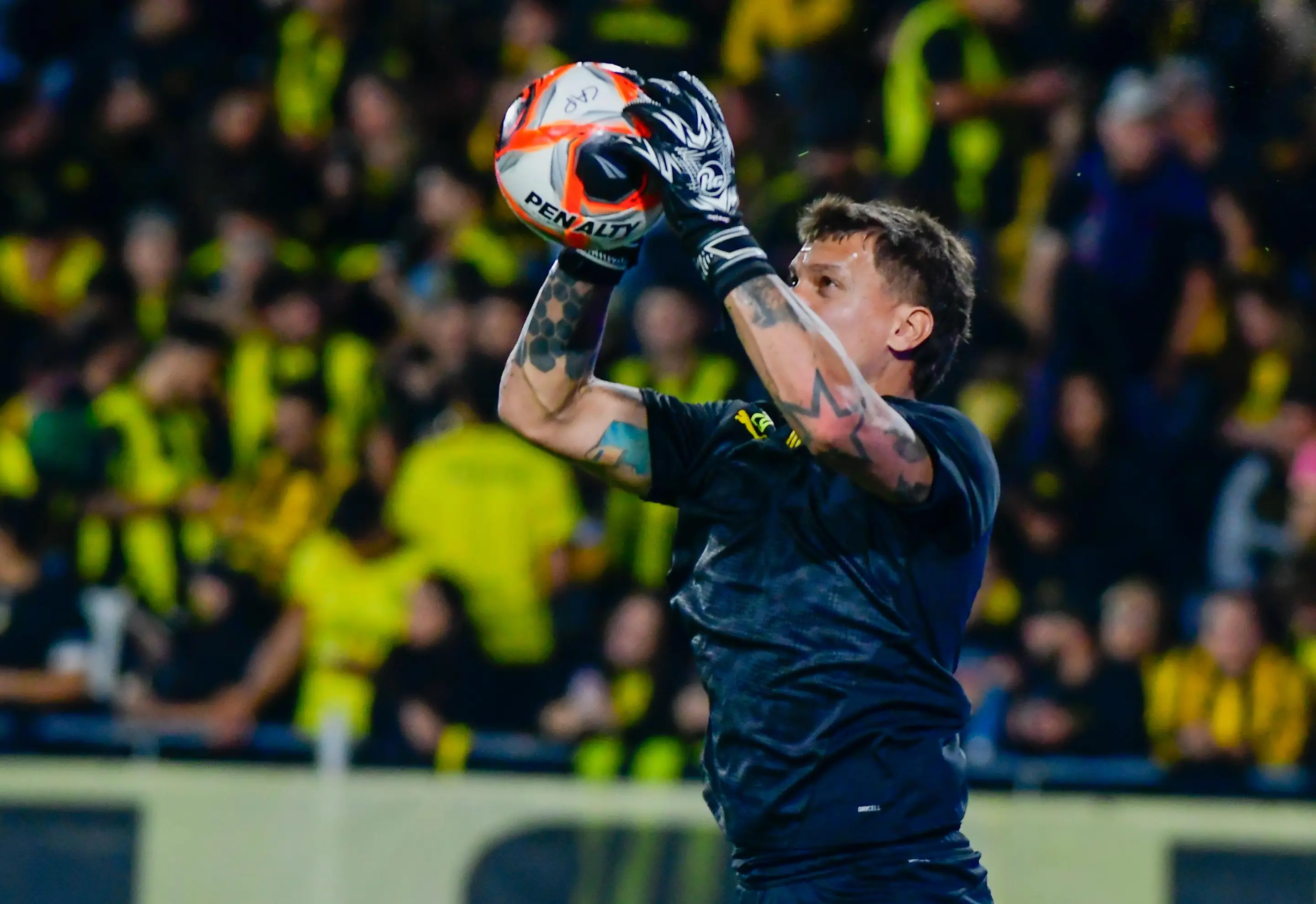 Peñarol corta racha de seis partidos sin ganar con gol de Leandro Umpiérrez ante Defensor Sporting — image 3