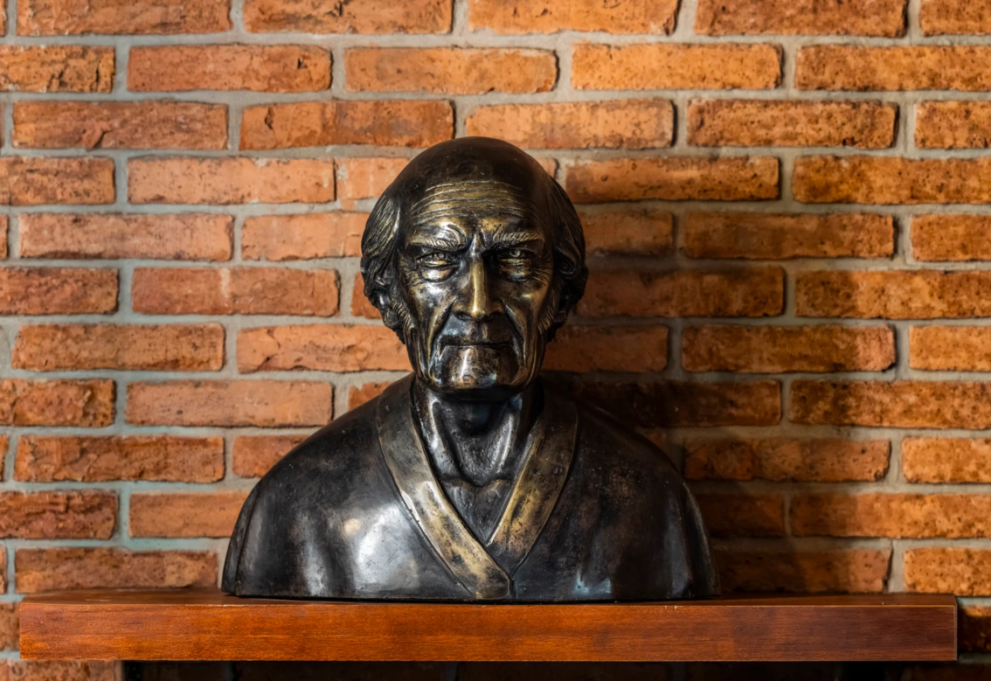 artigas busto rostro real.png