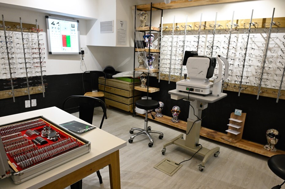 Sucursal de Eternity óptica.