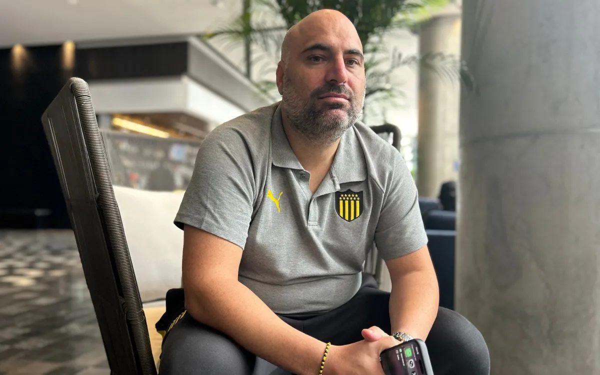 Marcelo Solomita, consejero de Peñarol, en Bogotá.