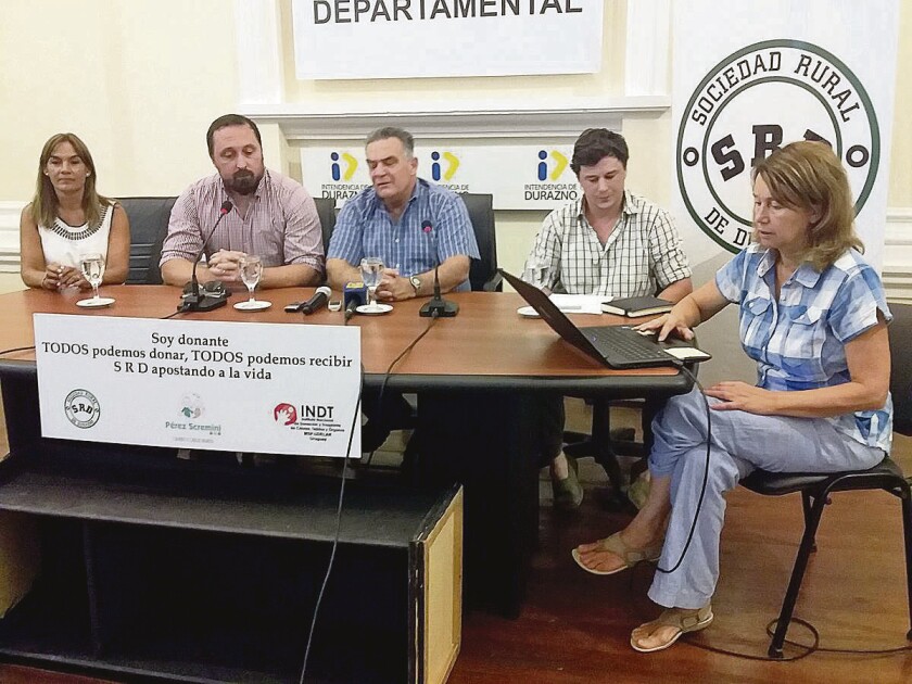 lanzamiento-expo-durazno.jpg