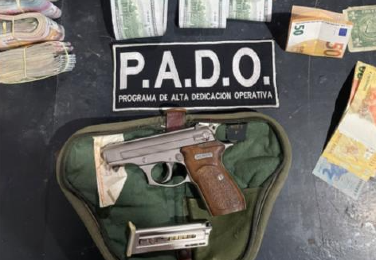 Arma de fuego incautada por la Policía.