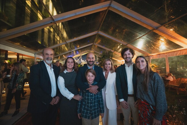 wetransfer_evento-crisci-blanco_2024-04-23_1852/Luis Crisci, María Inés Irureta Goyena, Luis Ignacio Crisci, Benjamín Crisci, Inés Paullier, Franco Crisci, Manuela Barrandeguy.jpeg