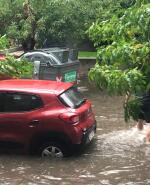 Las calles inundadas en Pocitos, Lorenzo Pérez y Lamas.