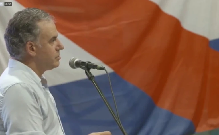 Yamandú Orsi en acto del MPP