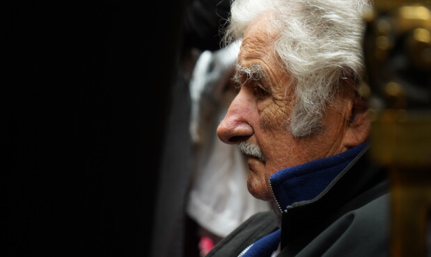 José Mujica en el velatorio de Danilo Astori