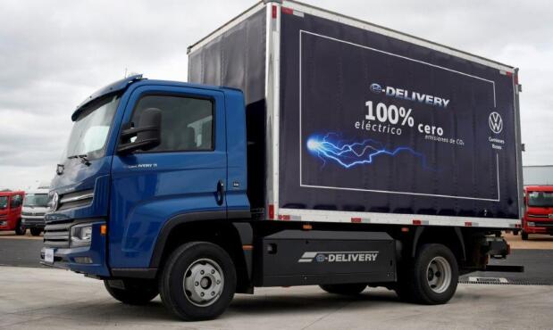 Se trata del primer camión eléctrico
fabricado en Brasil por Volkswagen.