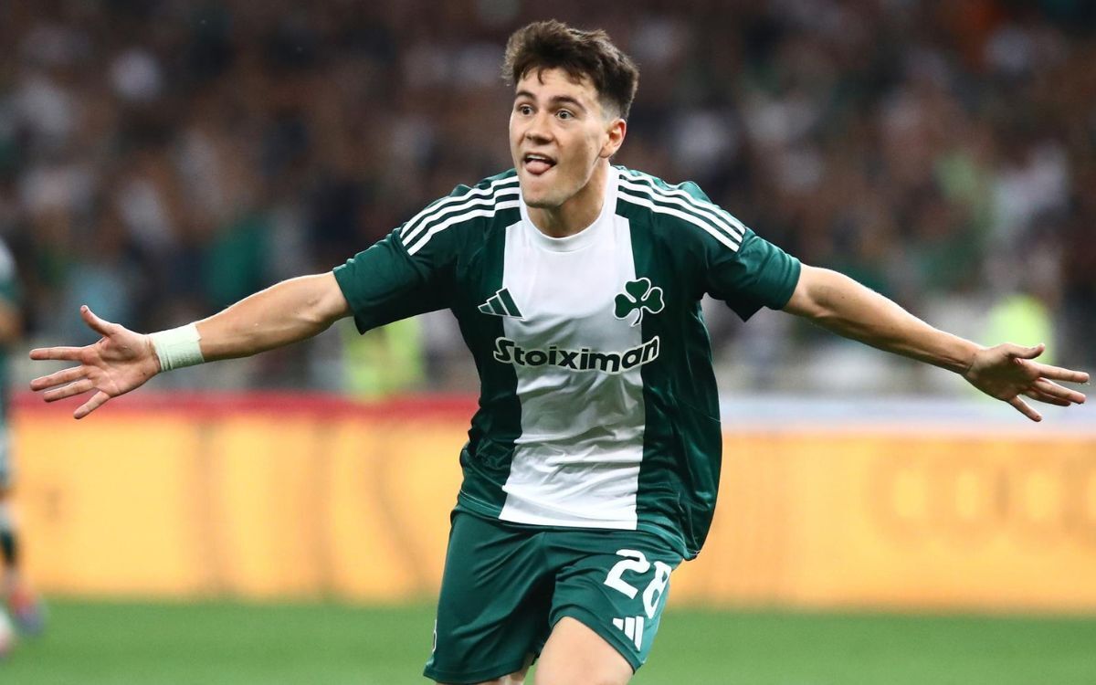 Facundo Pellistri celebra su gol con la camiseta de Panathinaikos por Conference League.