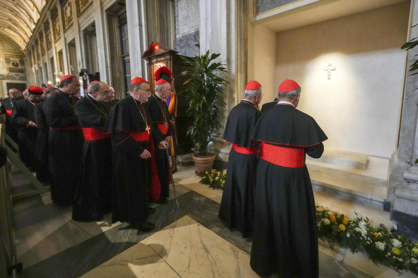 Tumba del difunto Papa Francisco