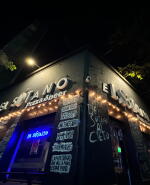 El Sótano Pizza & Beer. Está ubicado n Jackson 1351 esquina Chaná.